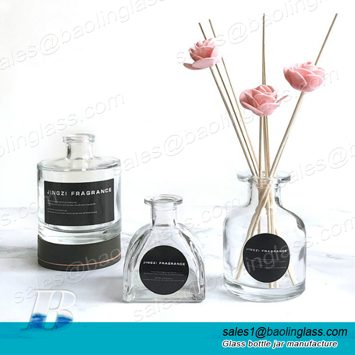 Bouteille de diffuseur de parfum en verre transparent pour l'aromathérapie