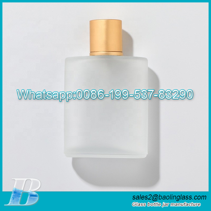50flacon en verre de parfum cosmétique givré de 100 ml avec pompe de pulvérisation