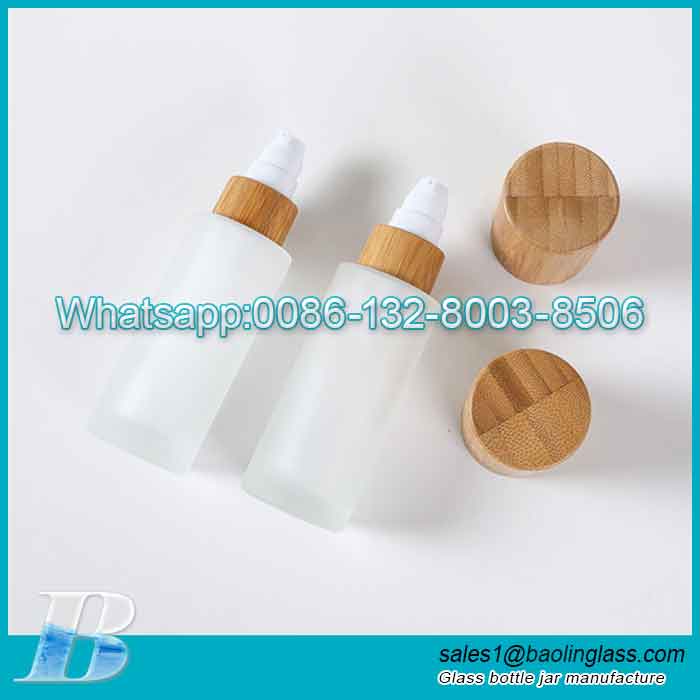 Luxury 100ml Frosted Glass Bottle with bamboo lotion Pump