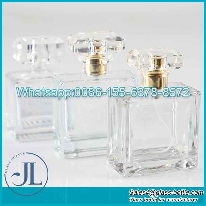 Flacon de parfum transparent carré haut de gamme de 50 ml 100 ml de haute qualité avec capuchon en acrylique