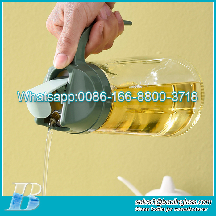 Large capacity glass dustproof and leakproof oil pot automatic open cover oil bottle seasoning bottle source factory