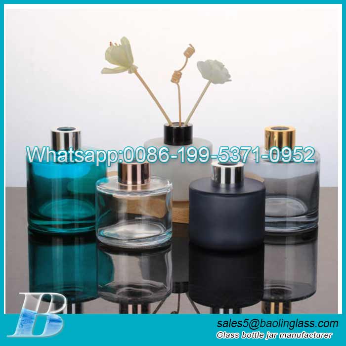Custom round reed diffuser bottle aromatheraphy bottle supplier