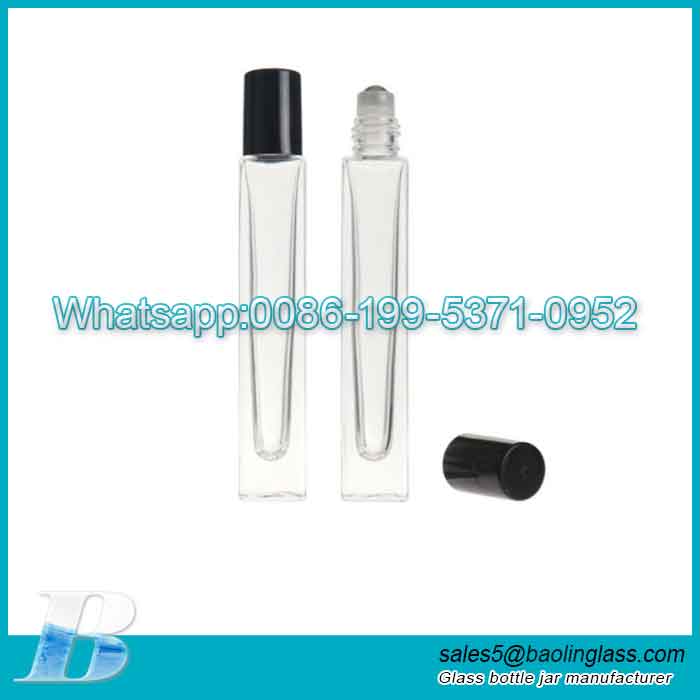 Rouleau de crème pour les yeux de parfum carré clair vide personnalisé de 10 ml sur une bouteille de rouleau en verre