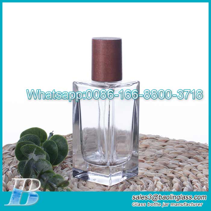 30ml50ml100ml Botella de perfume cuadrada Botella de perfume en aerosol Tapa de madera Botella de perfume de vidrio