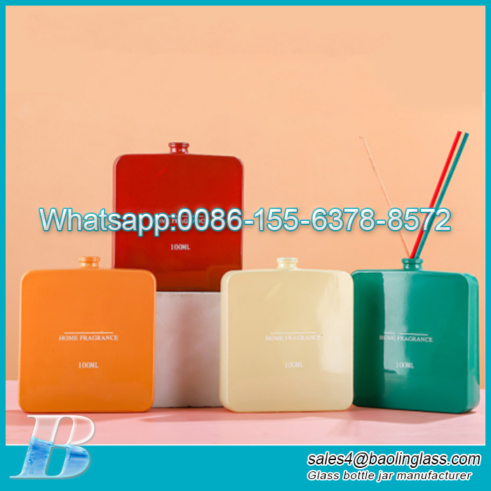 100ml Einzigartige farbige dekorative Schilfrohr-Diffusorflaschen