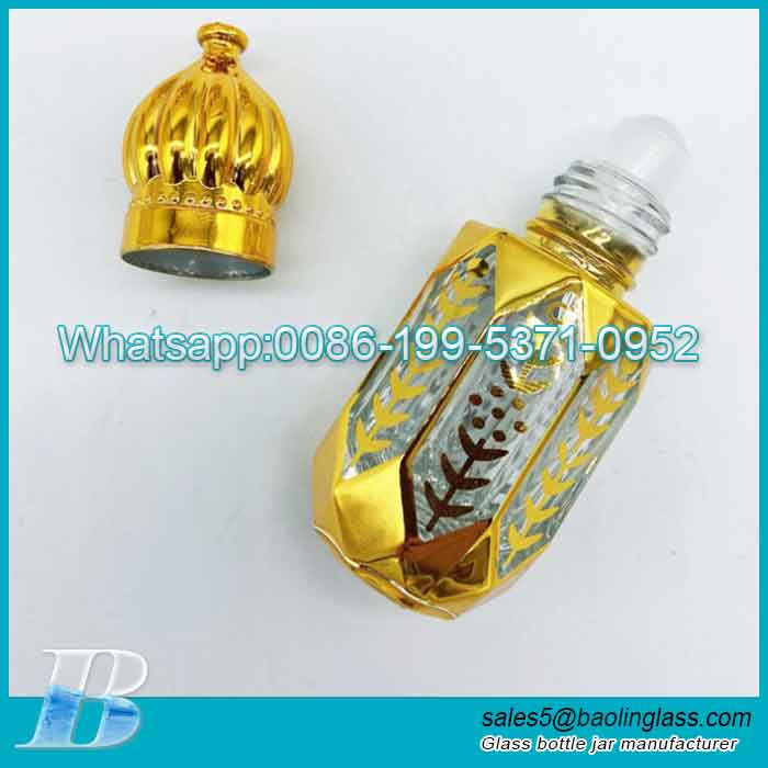 Óleo essencial de perfume árabe oud attar em frascos de vidro