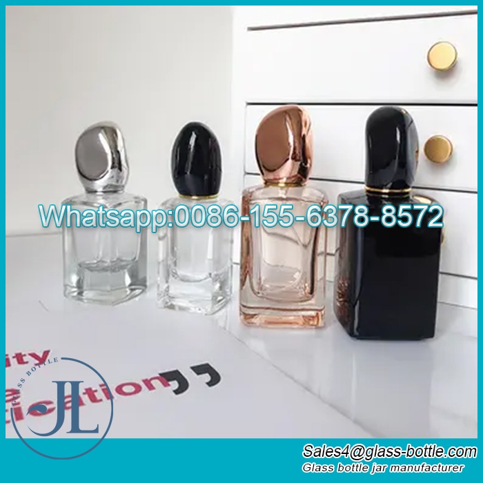Distributeur de verre de pulvérisation de liquide de parfum en cristal, décor créatif avec capuchon en forme de bougie