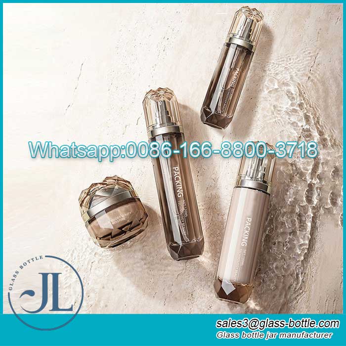 High end Diamond Clear Glass Cosmetic at Cream Bottle Set na may Electroplated Pump