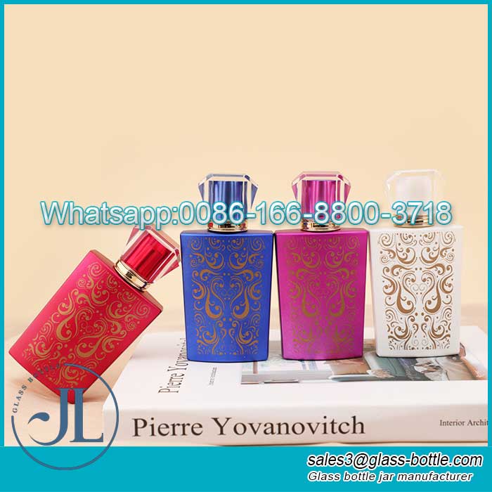 50Botella de perfume de vidrio de alta calidad de ml, aerosol de impresión personalizado de estilo de Oriente Medio con tapa de ABS