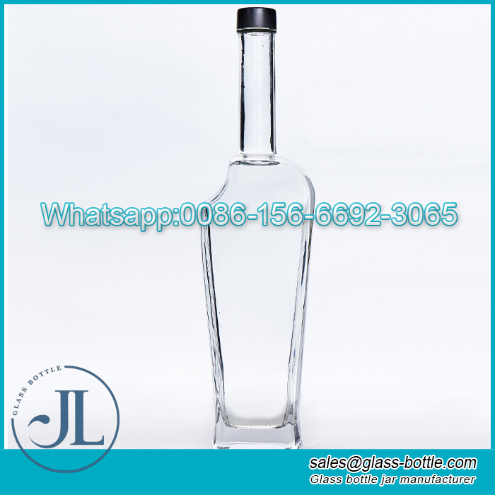 750ml Botellas de licor de vidrio transparente de base pesada