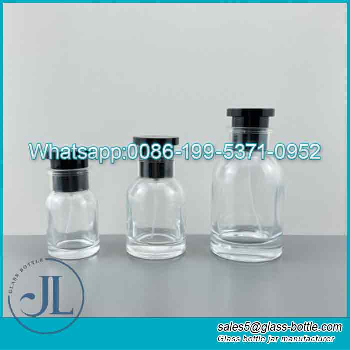 30Botella de perfume de vidrio redonda de ml con atomizador a la venta