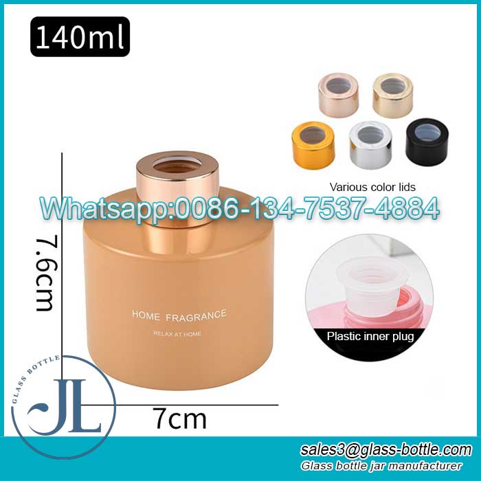 Fortschrittliche zylindrische Aromatherapie-Diffusorflasche aus Morandi-Farbglas mit Schraubverschluss und Deckel